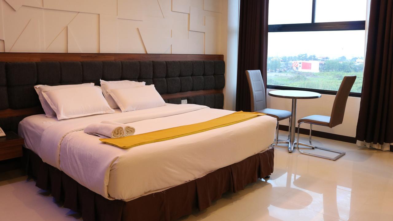 Amaris Suites Butuan City Εξωτερικό φωτογραφία
