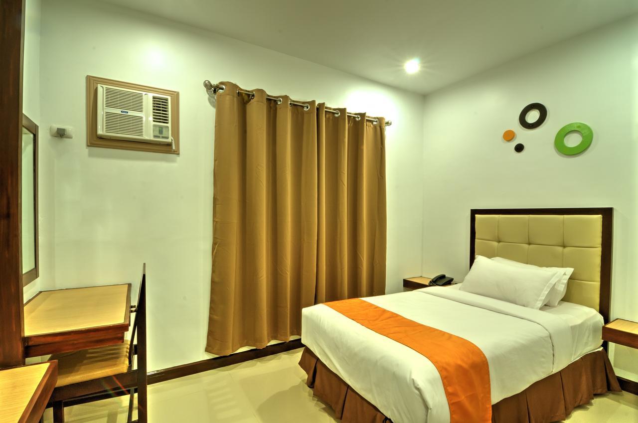 Amaris Suites Butuan City Εξωτερικό φωτογραφία
